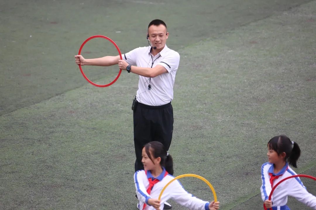 学生体操贪吃蛇教案_创意课间操贪吃蛇_体育课贪吃蛇教案