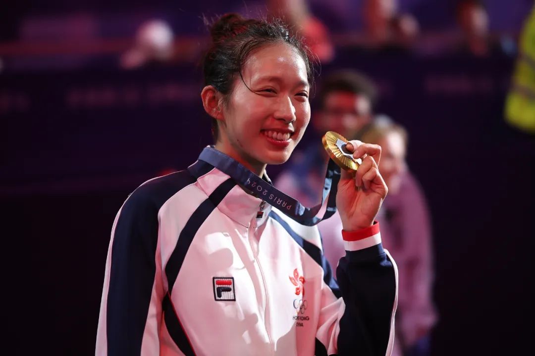 江旻憓巴黎奥运会击剑夺金，中国香港代表团