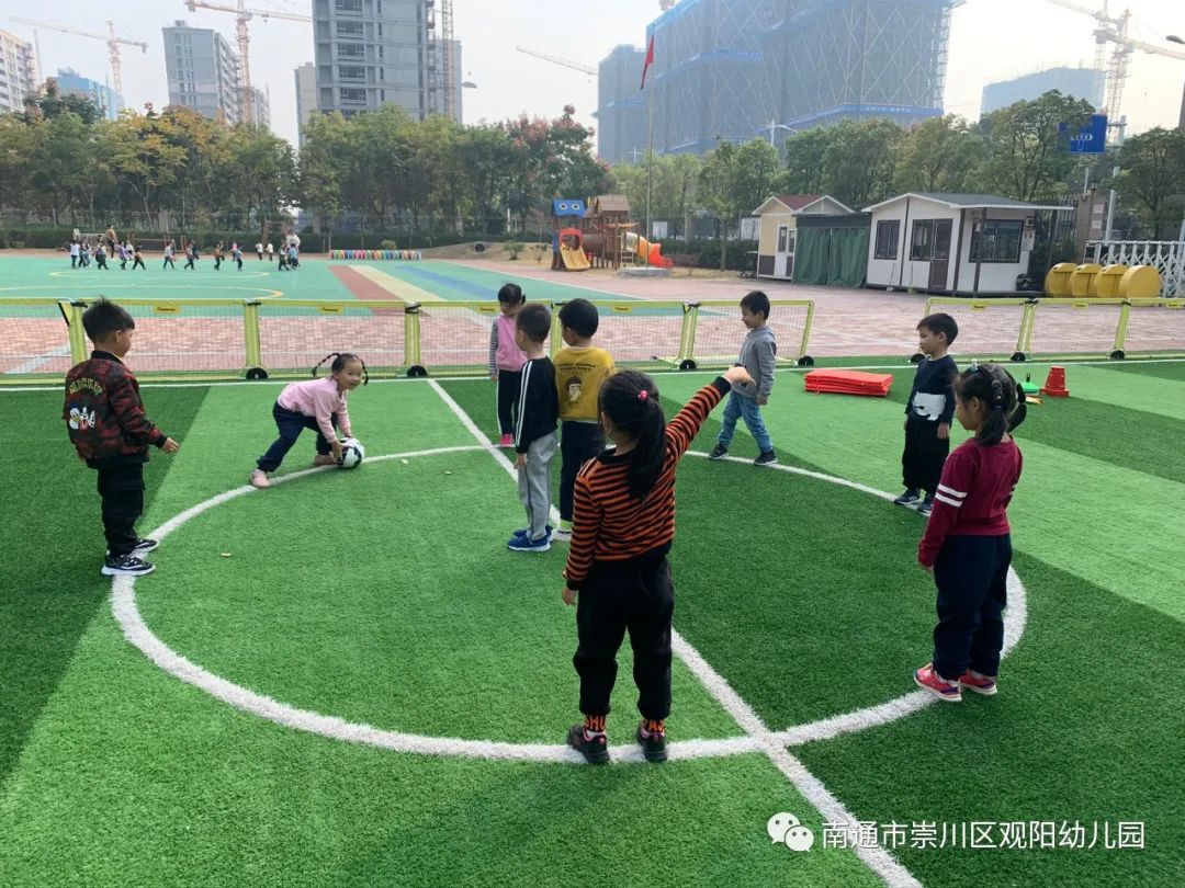 足球互动类游戏规则_足球互动小游戏_关于足球的互动游戏