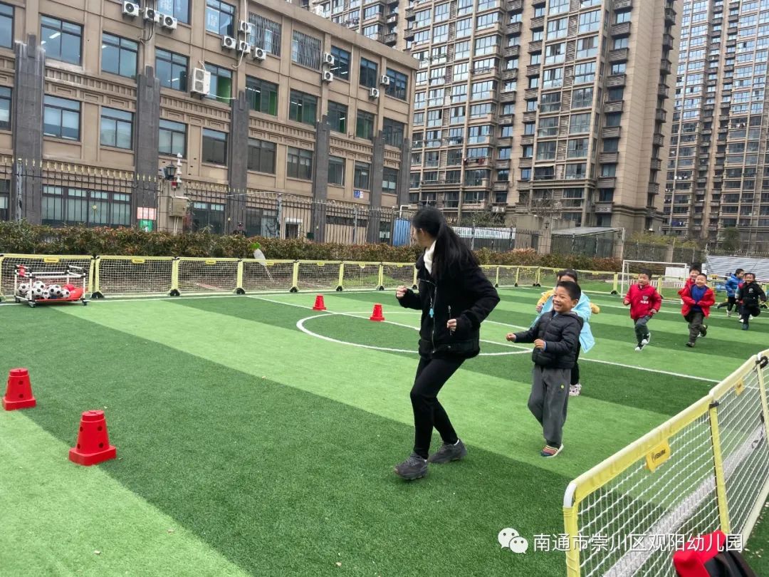 关于足球的互动游戏_足球互动小游戏_足球互动类游戏规则