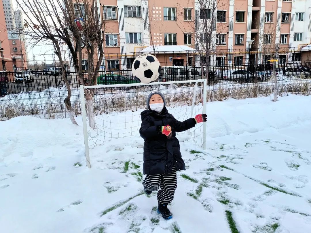 幼儿园雪地足球比赛规则_幼儿园足球场规则_小学雪地足球教案