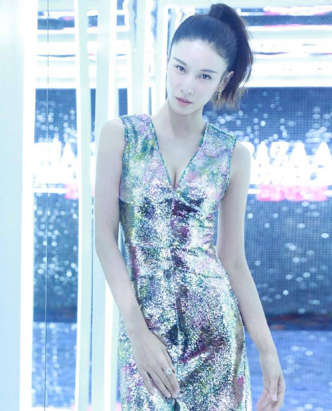健身女明星14位明星_女明星健身版_娱乐圈健身女明星
