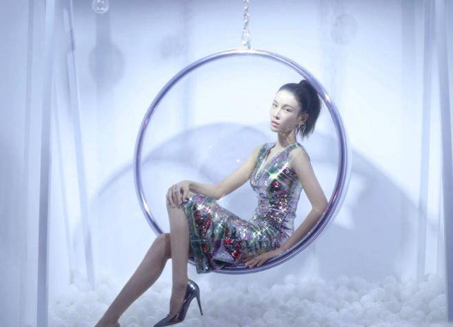 娱乐圈健身女明星_健身女明星14位明星_女明星健身版
