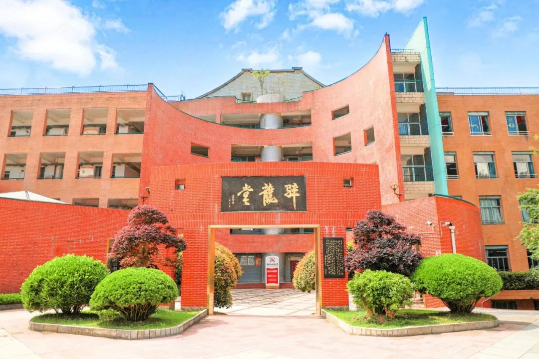 2013贵州省高中篮球冠军_贵州省高中篮球联赛_贵州高中篮球队排名