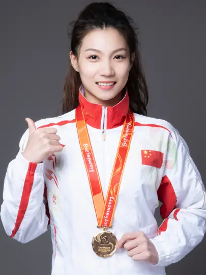 游泳比赛专用姿势_游泳冠军游泳视频_游泳冠军用什么姿势
