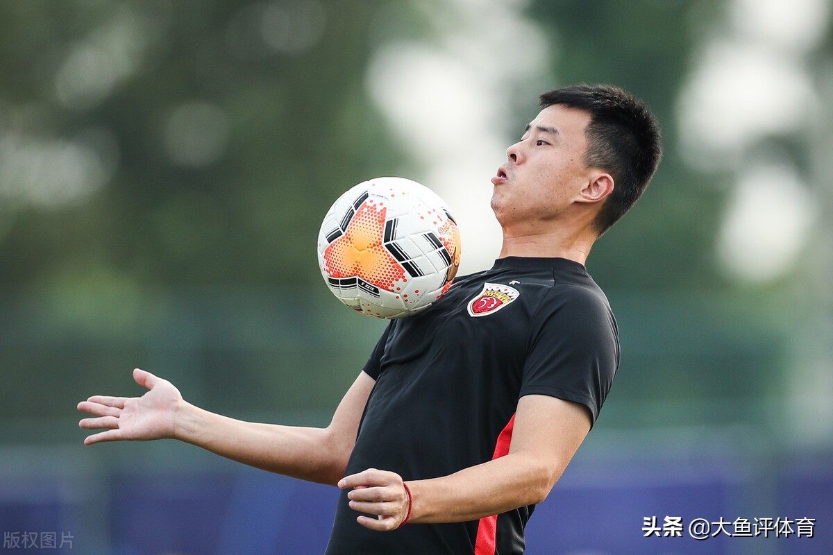 足球历史最佳阵容评选_历史世界最佳阵容足球_官方公认世界足球历史最佳阵容