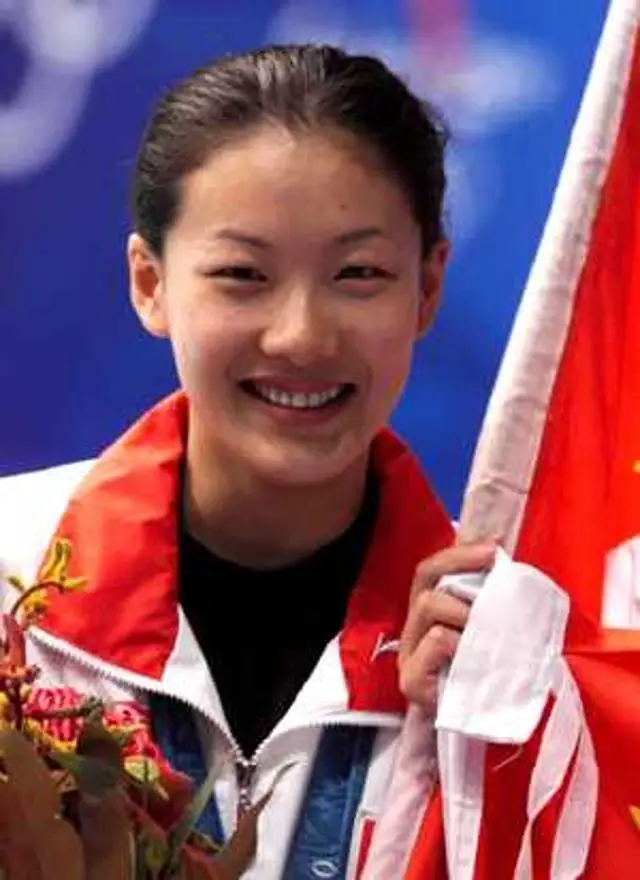 游泳女子冠军是谁_游泳女子冠军伏明霞简介_游泳女子10公里冠军