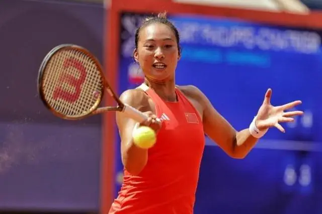 游泳女子冠军是谁_游泳女子冠军伏明霞简介_游泳女子10公里冠军
