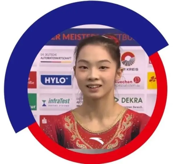游泳女子冠军伏明霞简介_游泳女子10公里冠军_游泳女子冠军是谁