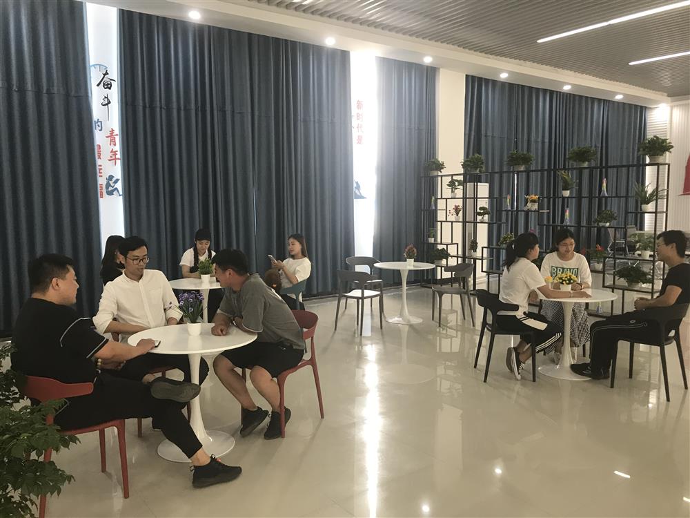 赶海主播一天能挣多少钱_赶海主播家庭日常_主播日常家庭赶海怎么做